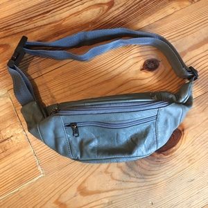 Vintage 80s blue grey leather fanny pack bum bag
